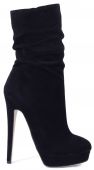 Модные женские сапоги - ботильоны выполнены из высококачественной чёрной замши на платформе и высоком каблуке 15 см. Верх модели выполнен гармошкой. Подкладка байка.